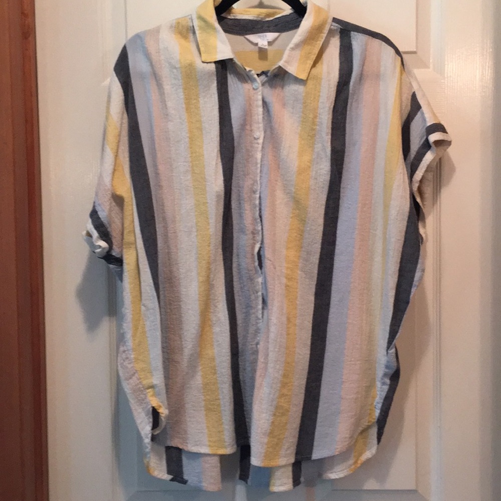 Time and tru button down shirt